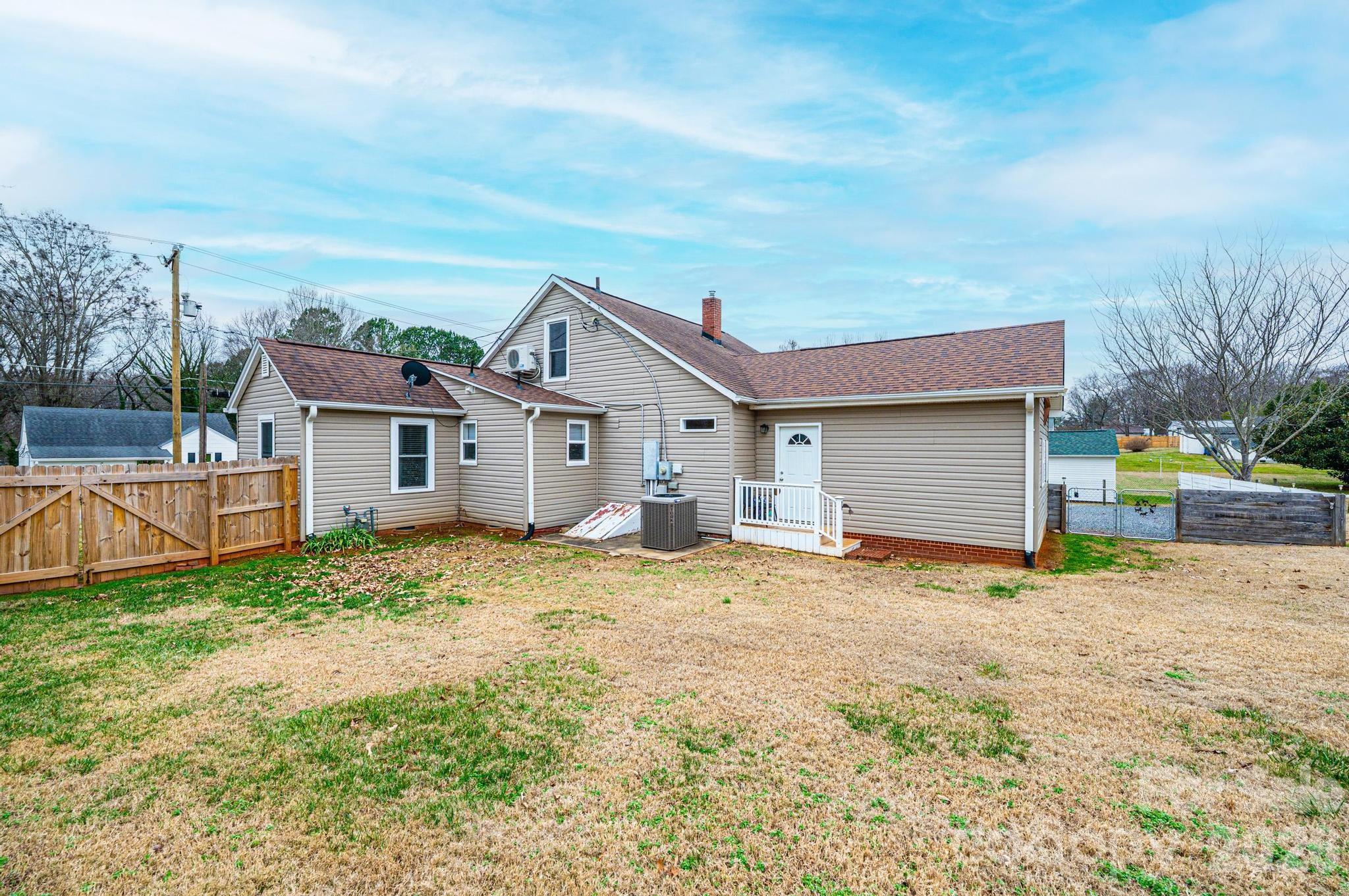 235 Spring Street Mocksville NC 27028