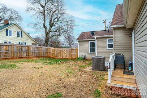 235 Spring Street Mocksville NC 27028