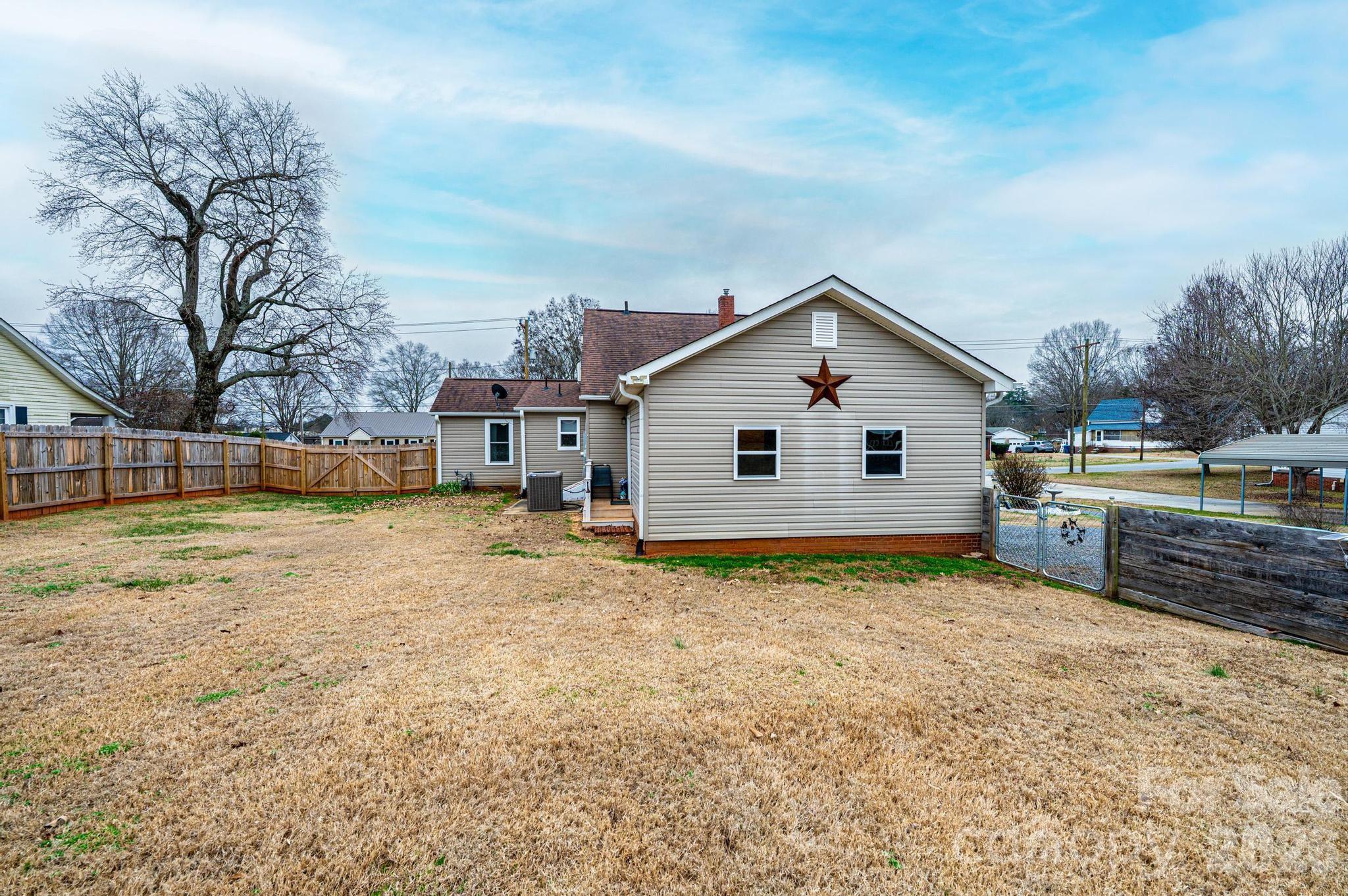235 Spring Street Mocksville NC 27028