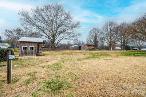 235 Spring Street Mocksville NC 27028