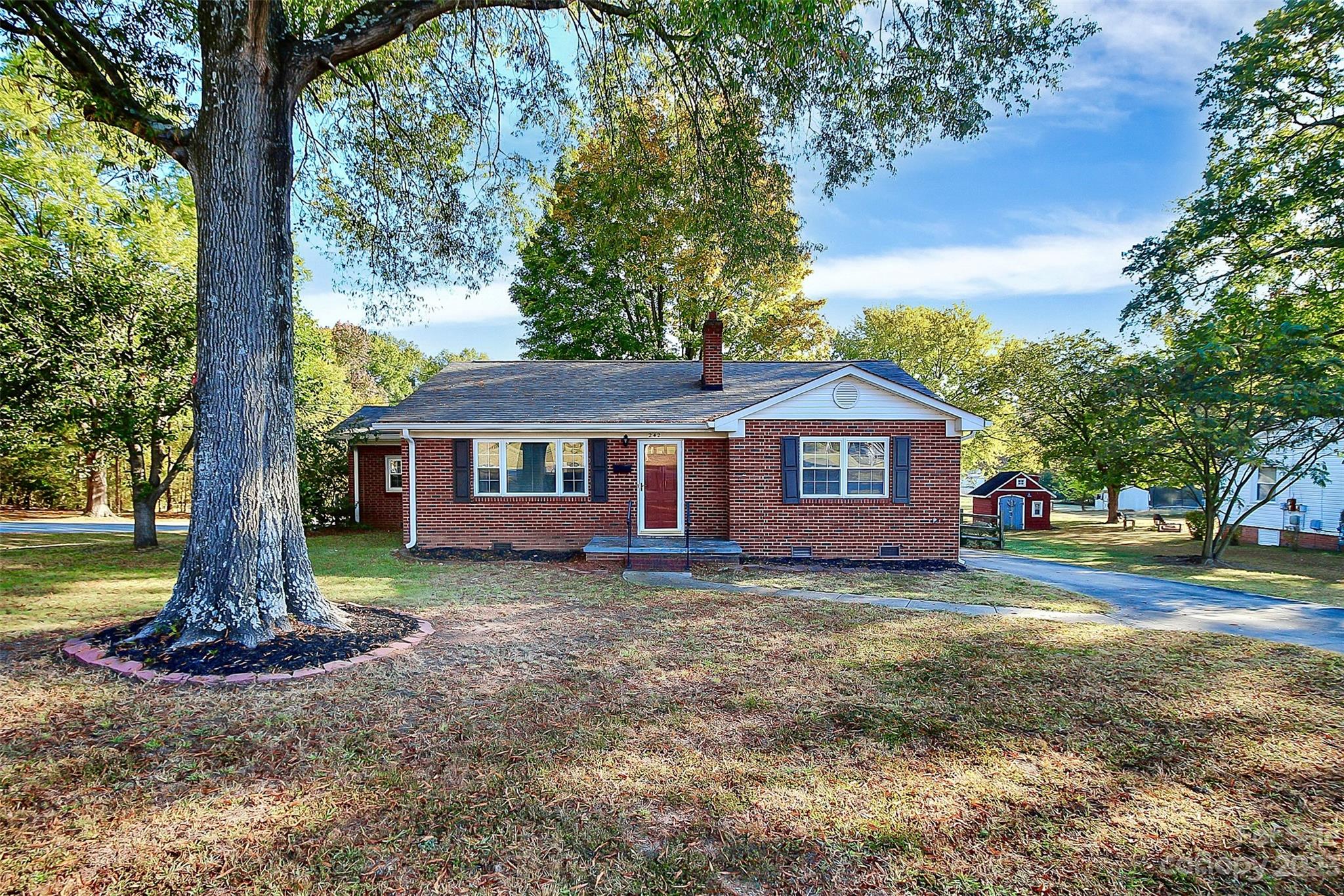 242 White Street NW Concord NC 28027