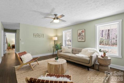 8 Fiver Lane Asheville NC 28803