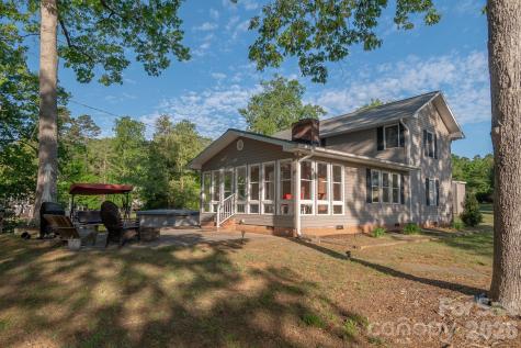 150 Pinehaven Lane New London NC 28127