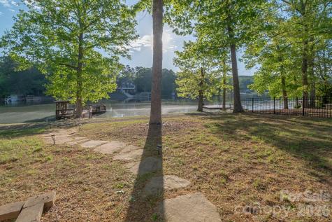 150 Pinehaven Lane New London NC 28127