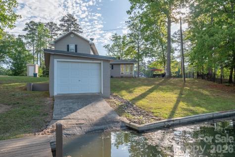 150 Pinehaven Lane New London NC 28127