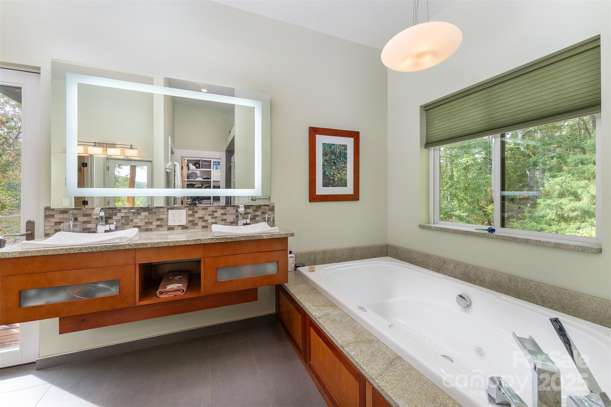 34 Finch Drive Asheville NC 28804