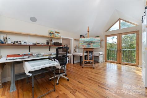 34 Finch Drive Asheville NC 28804