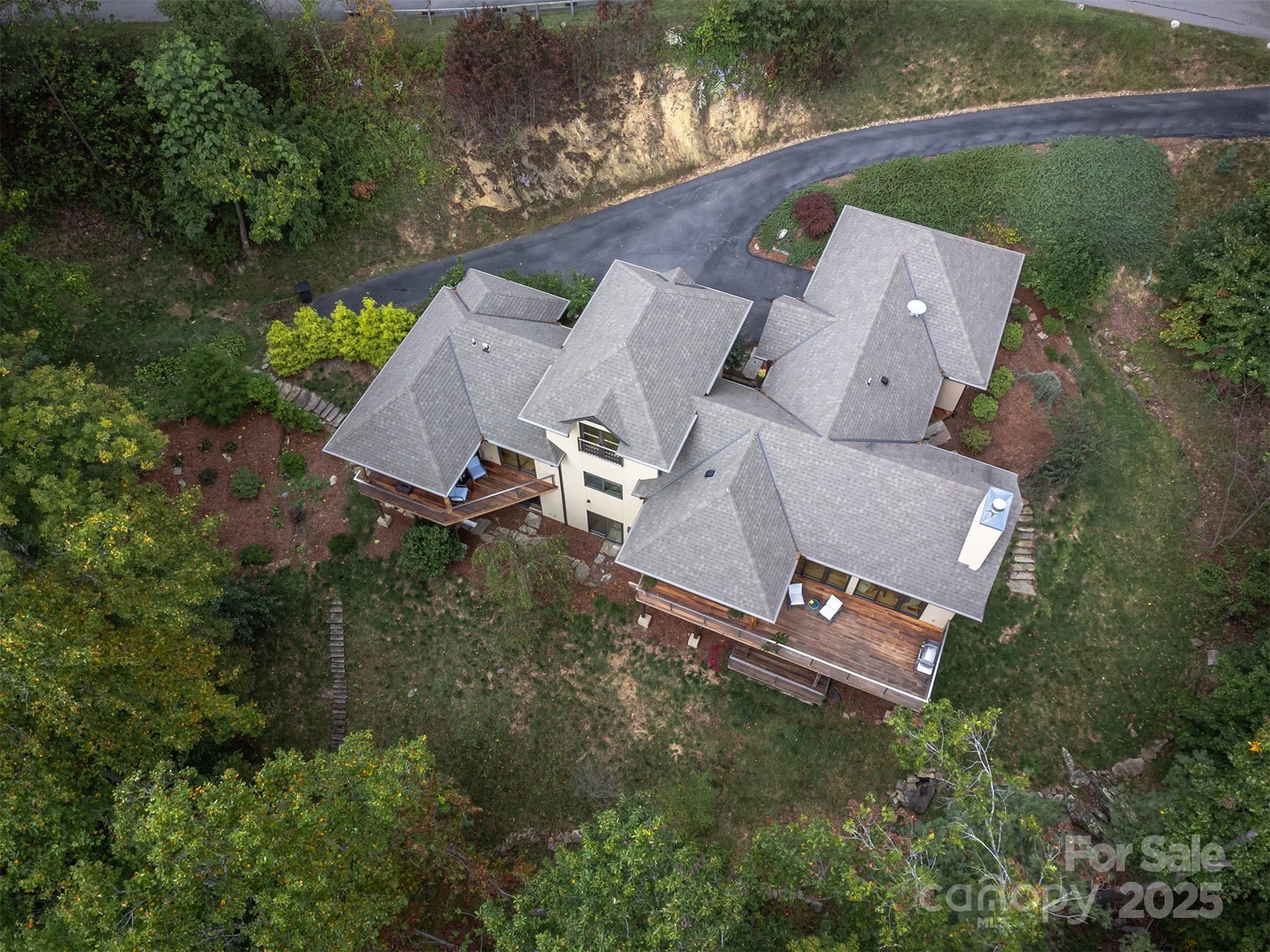 34 Finch Drive Asheville NC 28804