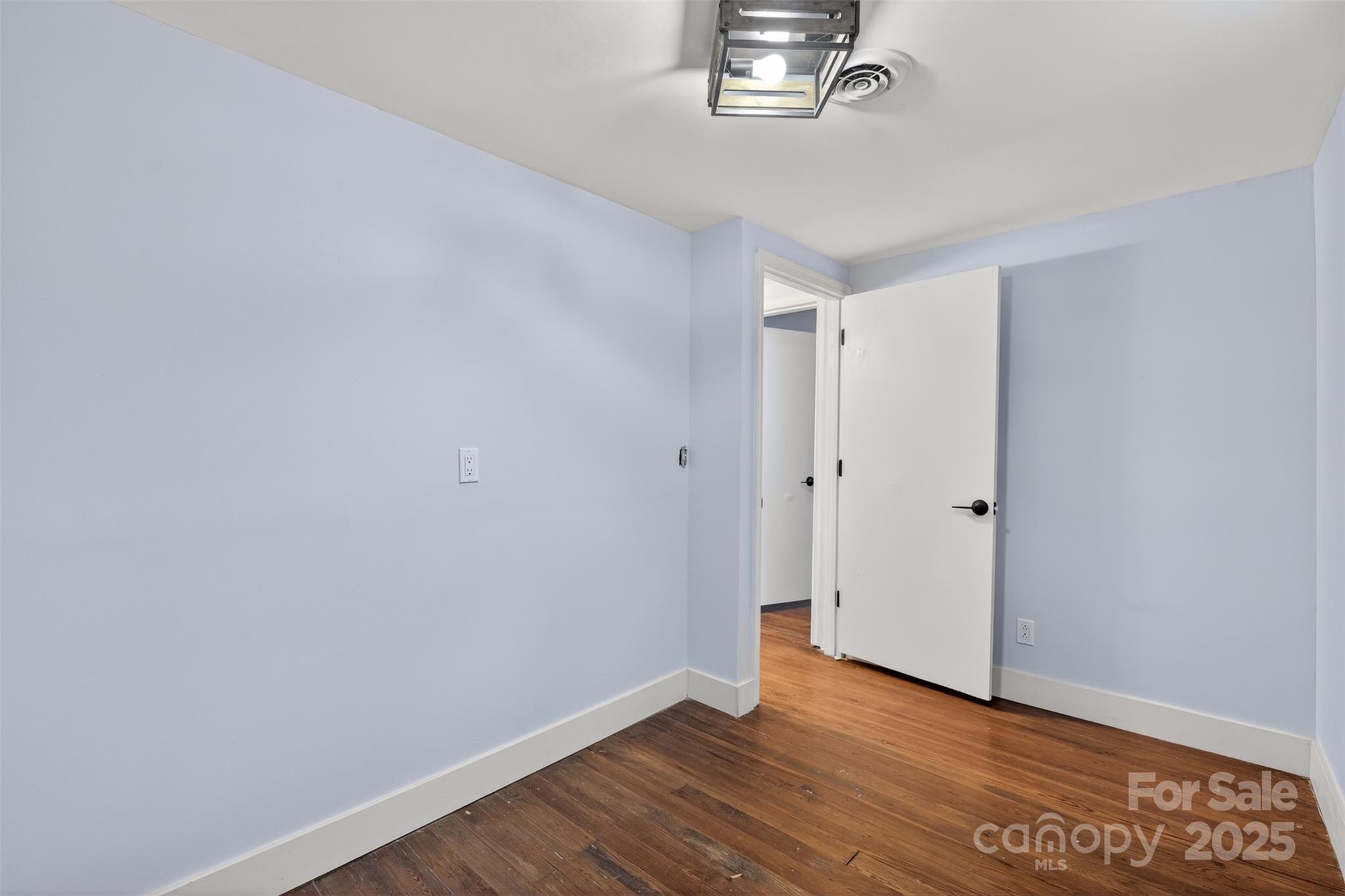 30 Porter Street Tryon NC 28782