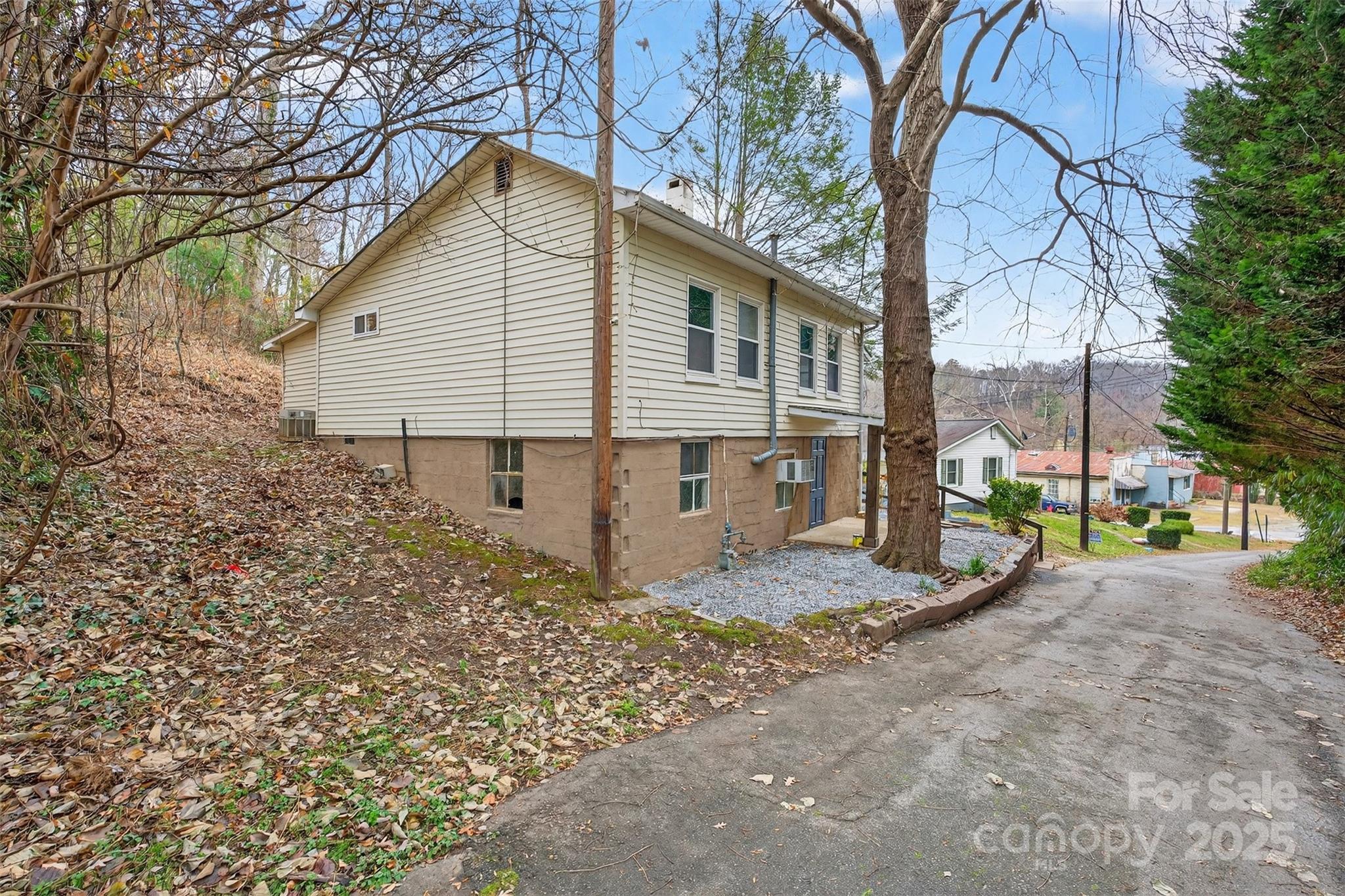 30 Porter Street Tryon NC 28782
