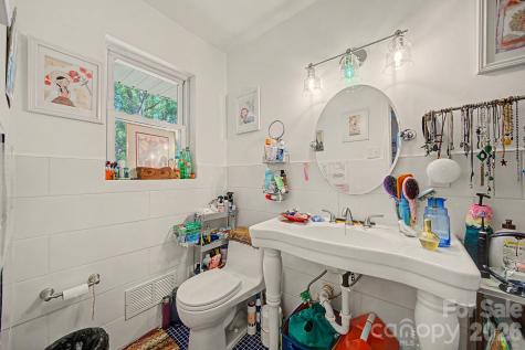 5127 Hoover Drive Charlotte NC 28269