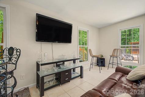 5127 Hoover Drive Charlotte NC 28269
