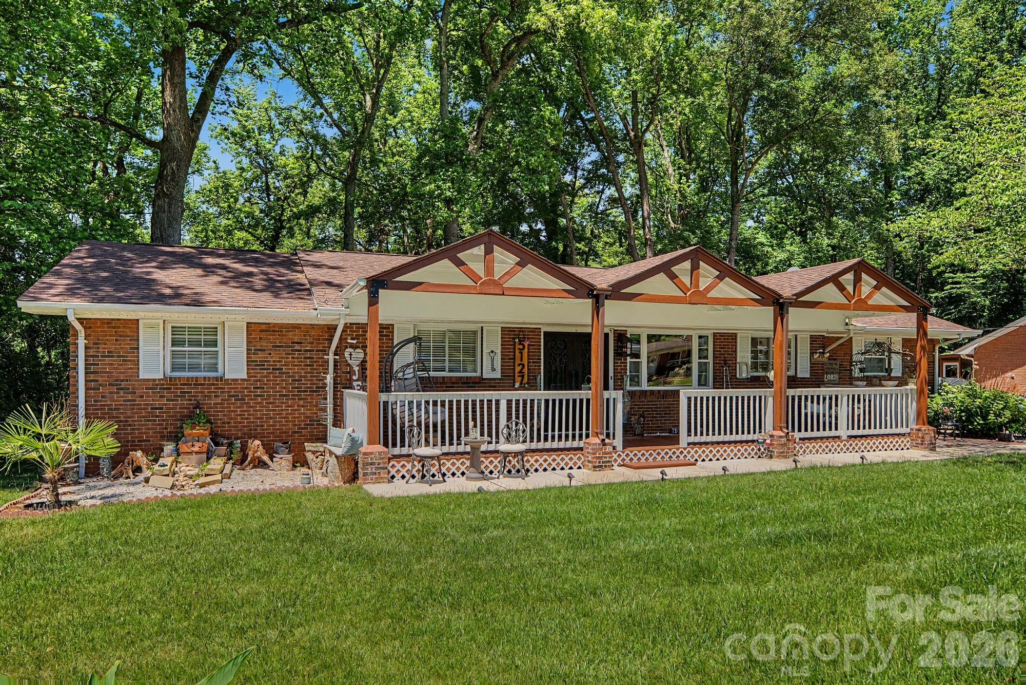 5127 Hoover Drive Charlotte NC 28269