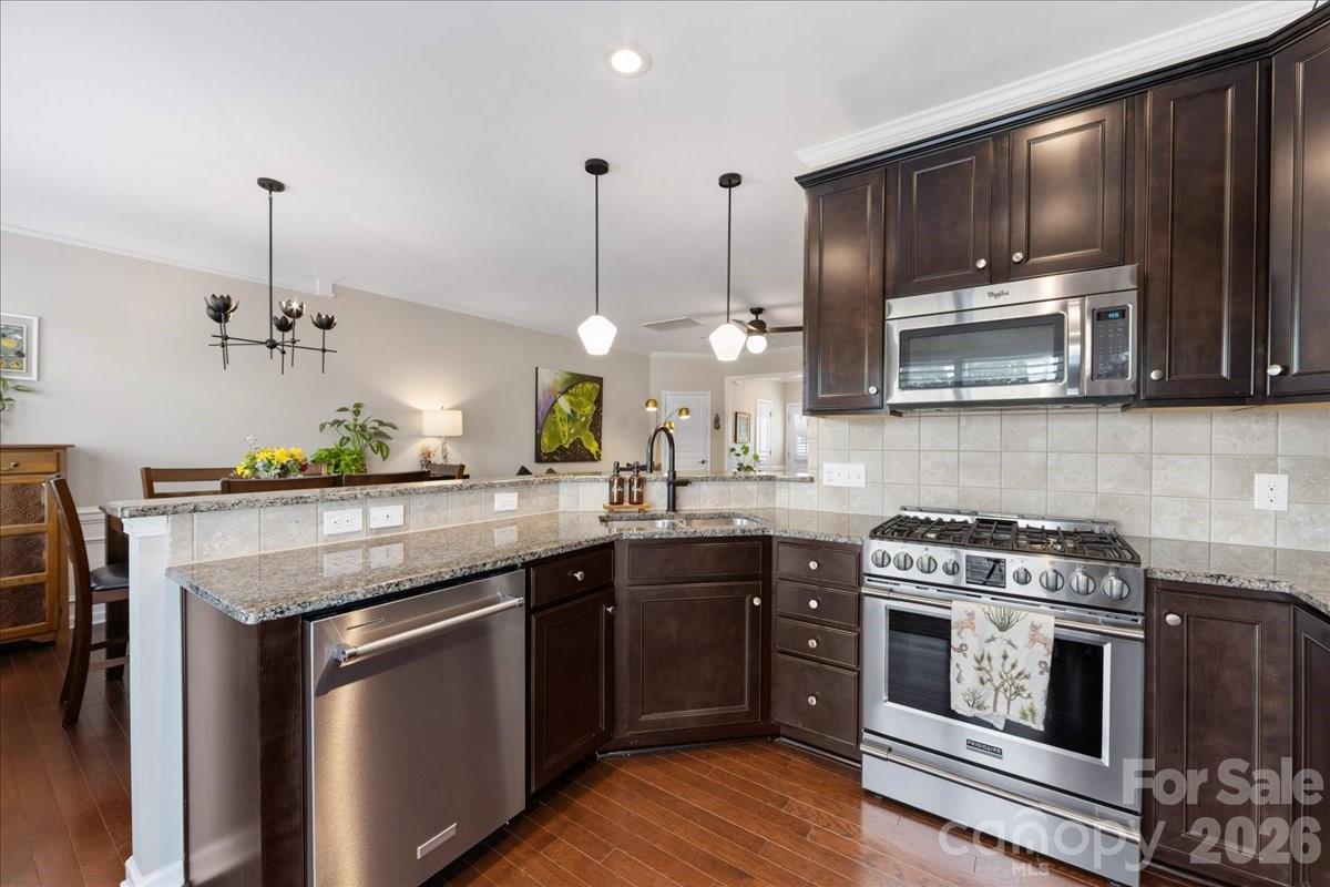 2434 Royal York Avenue Charlotte NC 28210