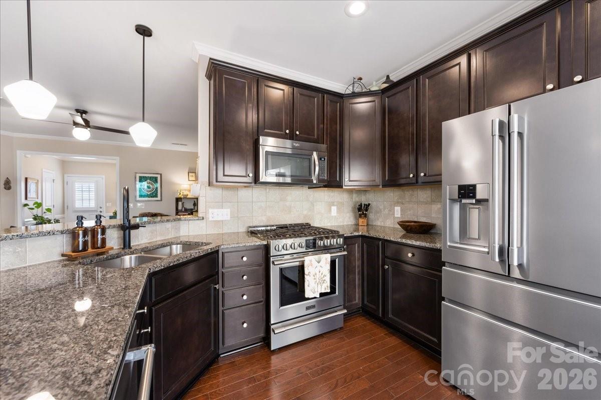 2434 Royal York Avenue Charlotte NC 28210