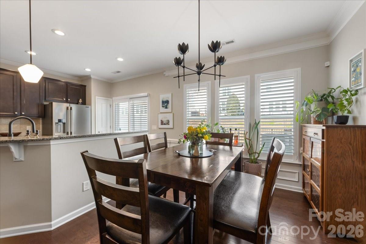 2434 Royal York Avenue Charlotte NC 28210