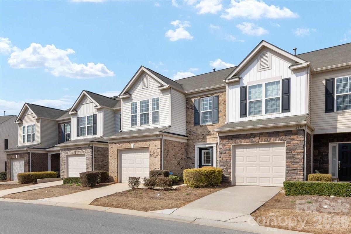 2434 Royal York Avenue Charlotte NC 28210