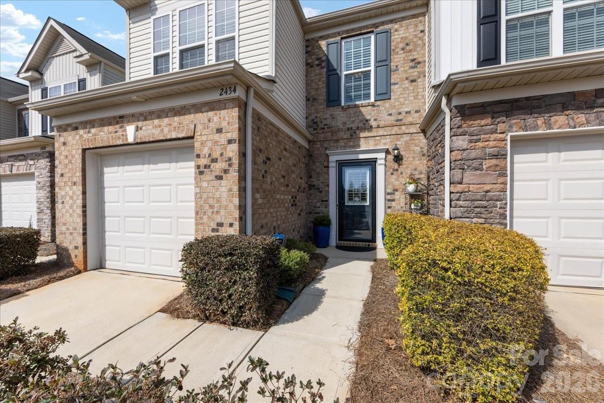 2434 Royal York Avenue Charlotte NC 28210
