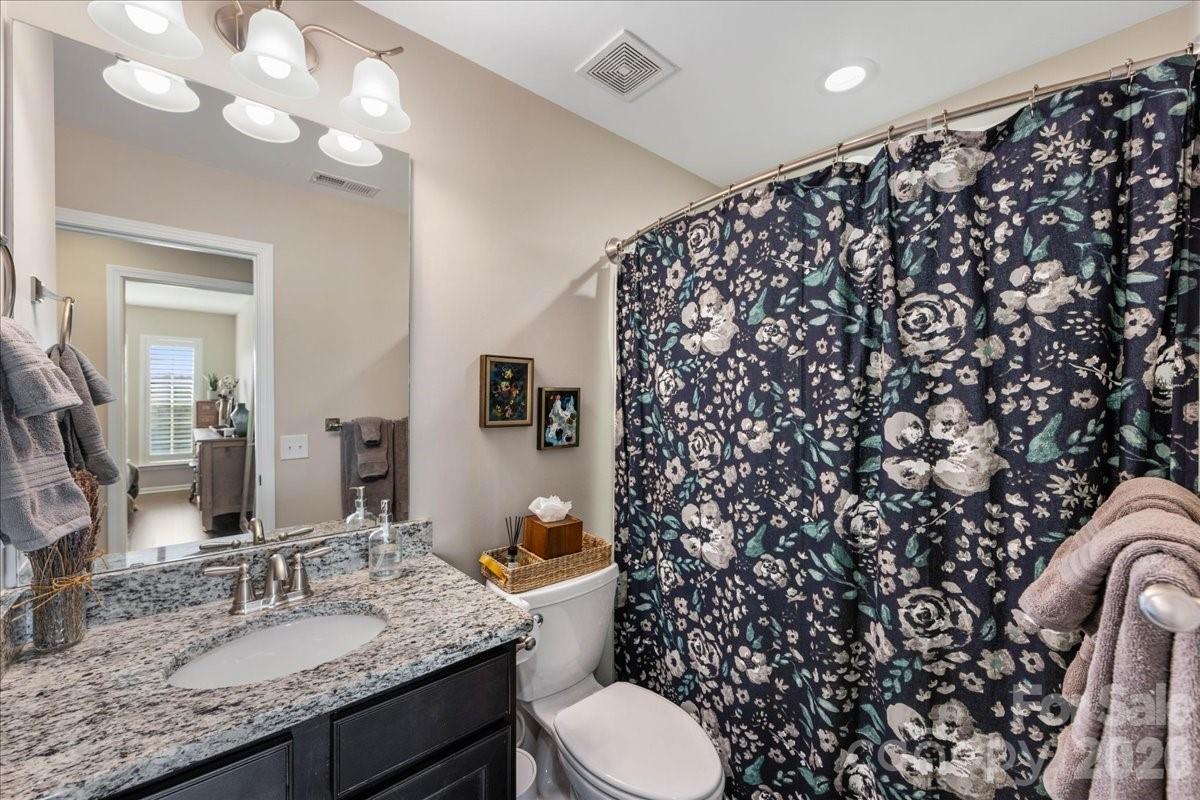 2434 Royal York Avenue Charlotte NC 28210