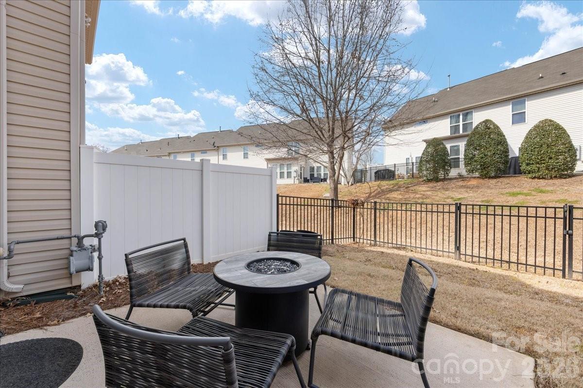 2434 Royal York Avenue Charlotte NC 28210