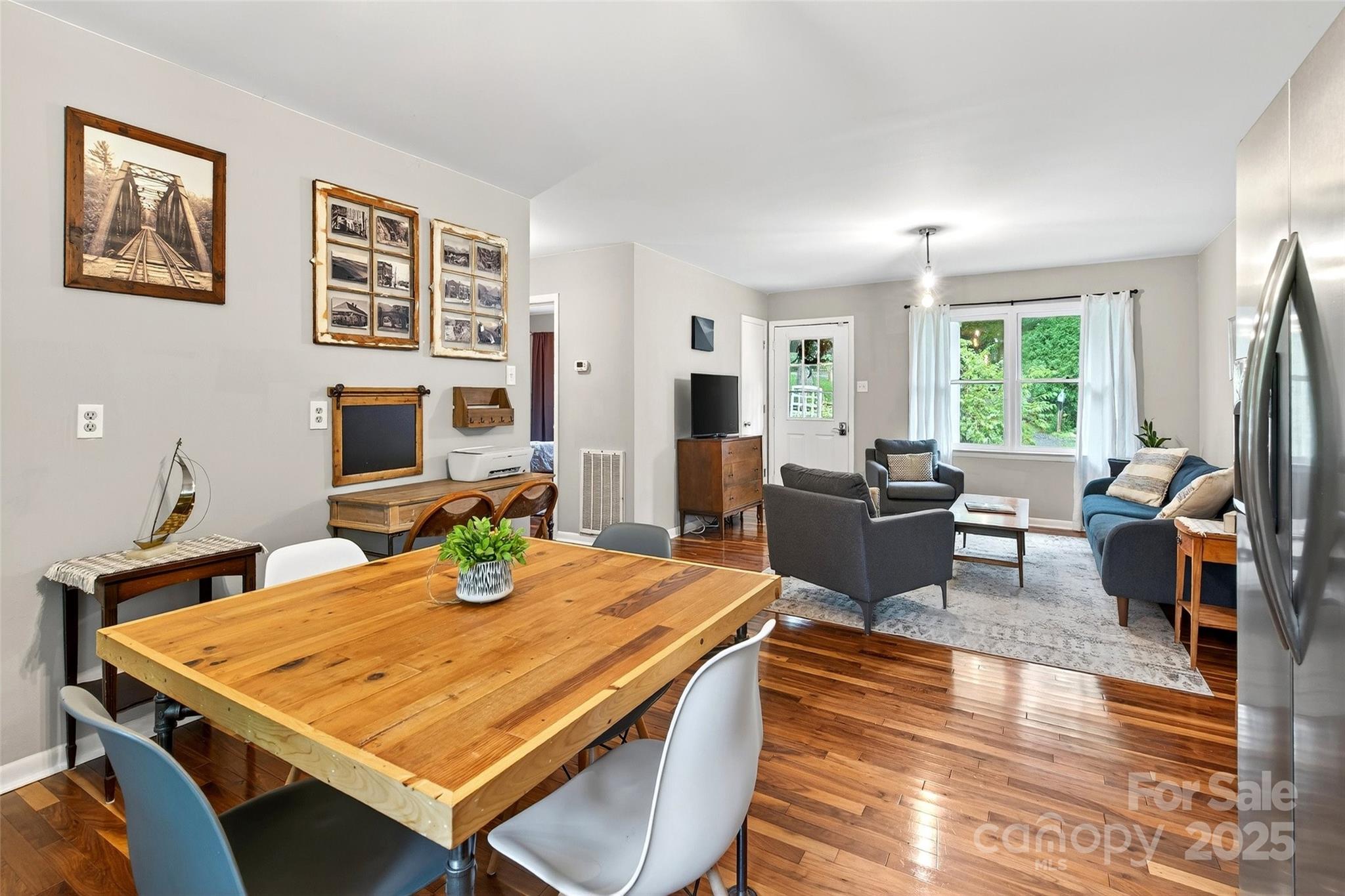 711 N Oconeechee Avenue Black Mountain NC 28711