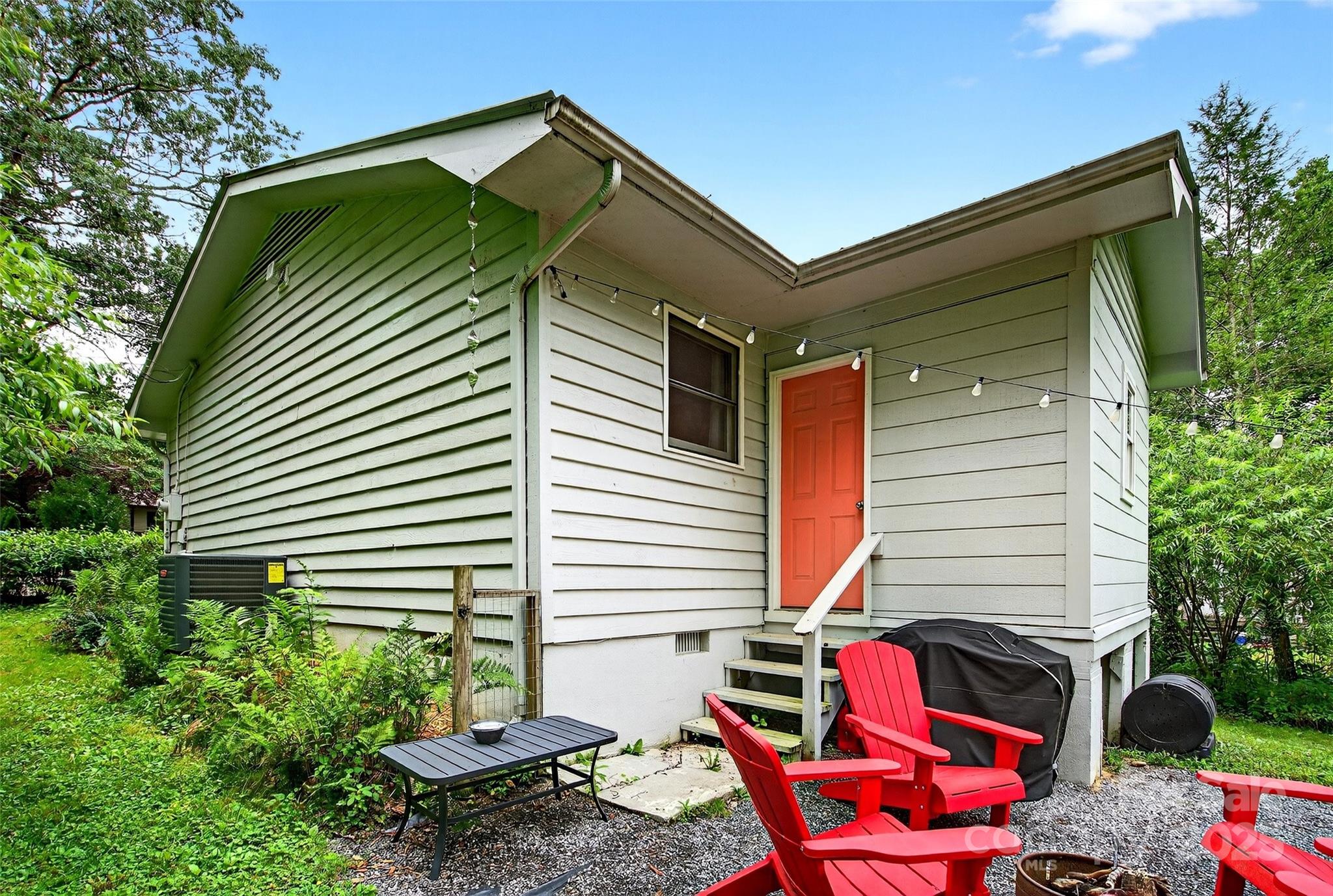 711 N Oconeechee Avenue Black Mountain NC 28711