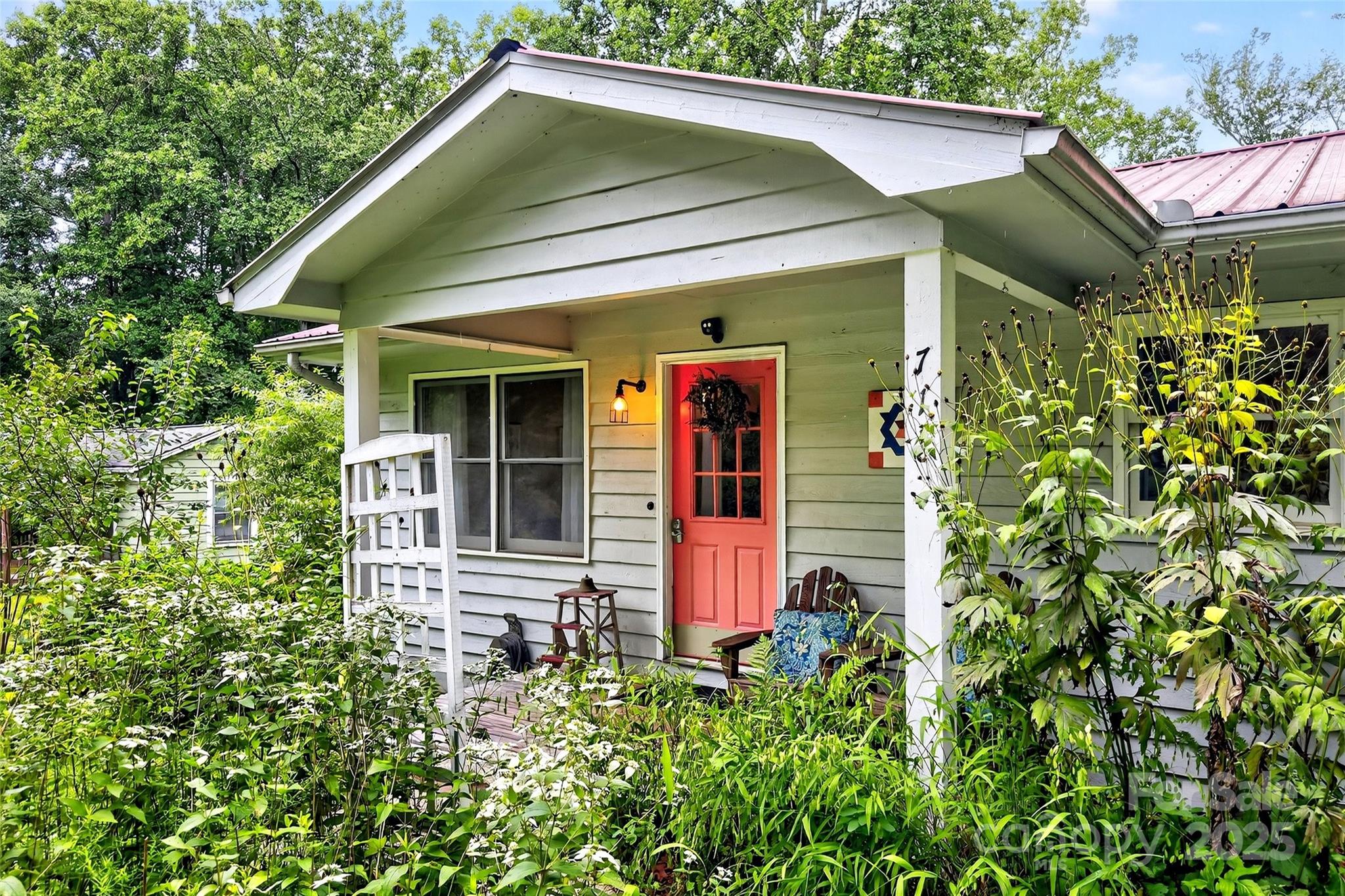 711 N Oconeechee Avenue Black Mountain NC 28711