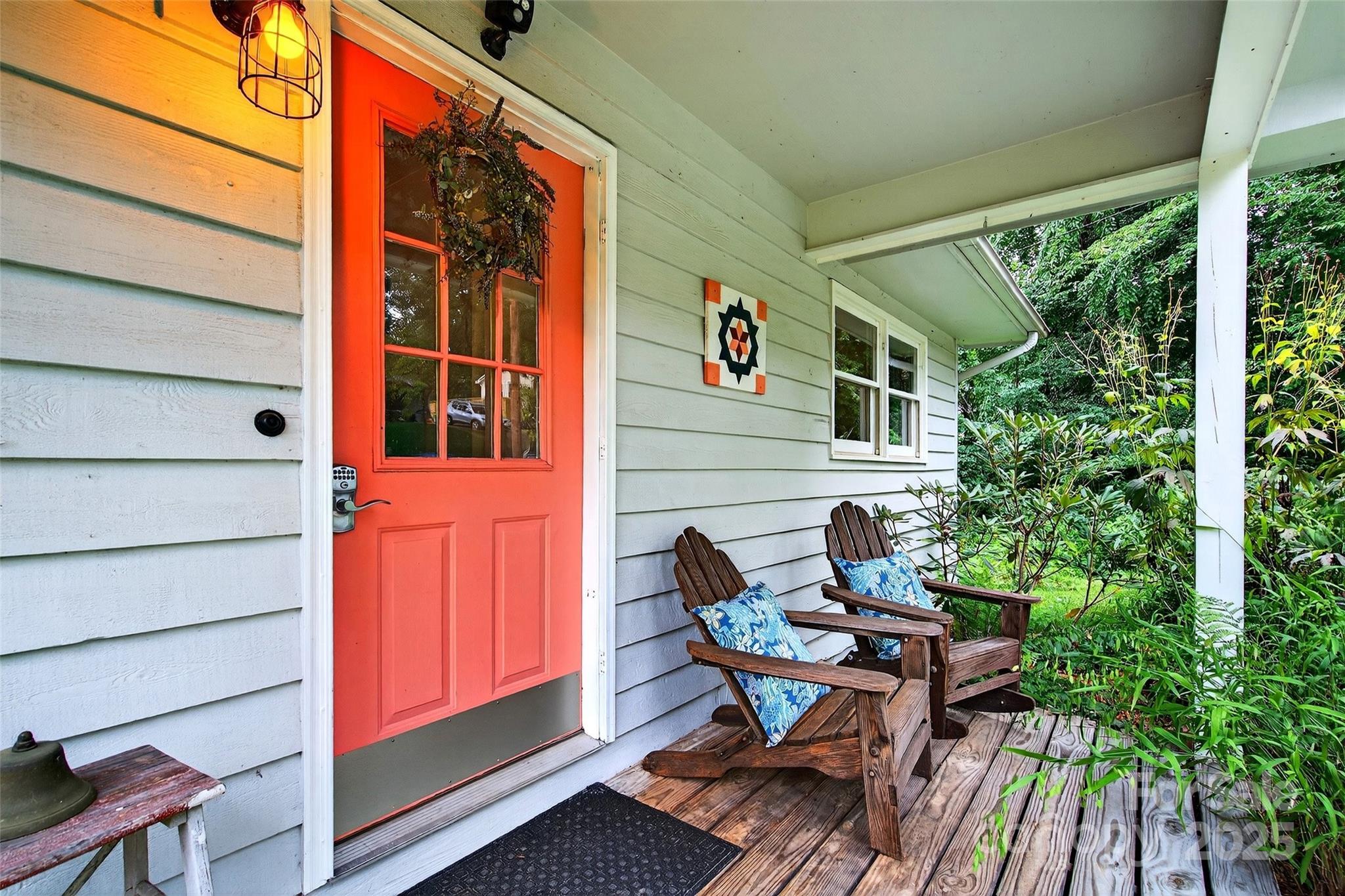 711 N Oconeechee Avenue Black Mountain NC 28711