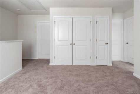 1112 Creedmore Court Charlotte NC 28215