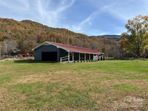 609 Cattail Road Burnsville NC 28714