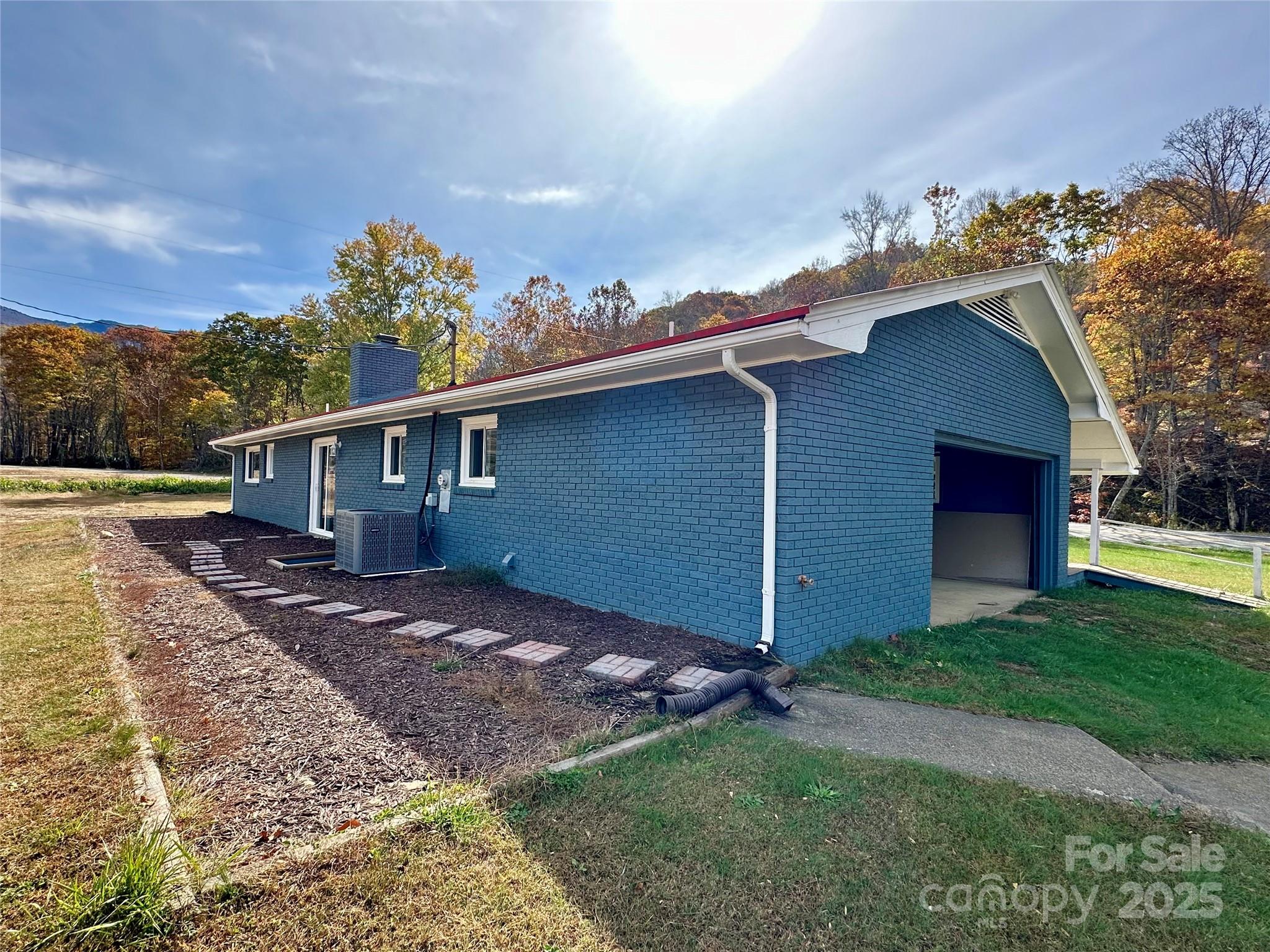609 Cattail Road Burnsville NC 28714
