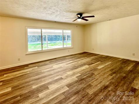 609 Cattail Road Burnsville NC 28714