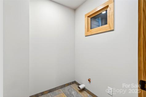 575 Croft Way Bakersville NC 28705