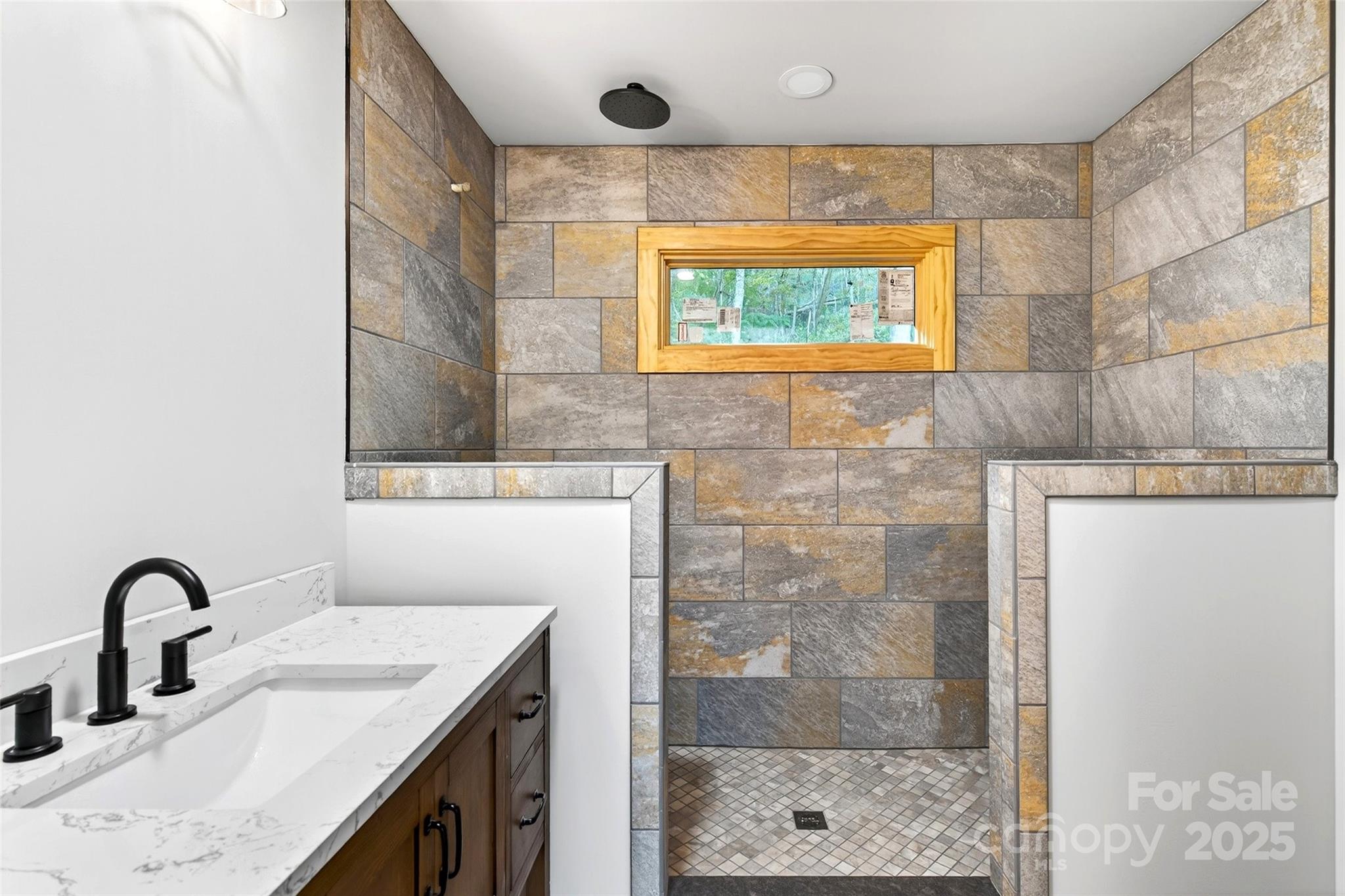 575 Croft Way Bakersville NC 28705