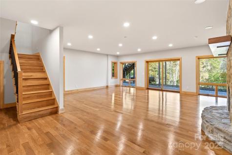 575 Croft Way Bakersville NC 28705