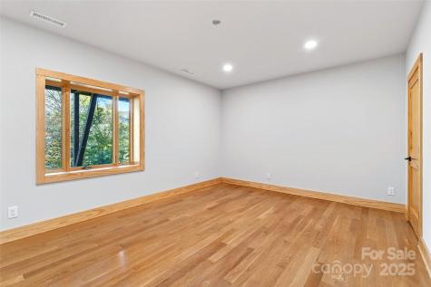 575 Croft Way Bakersville NC 28705