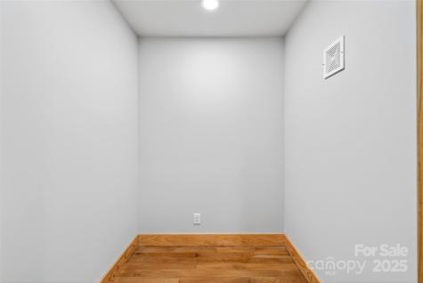 575 Croft Way Bakersville NC 28705