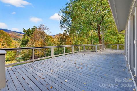 575 Croft Way Bakersville NC 28705