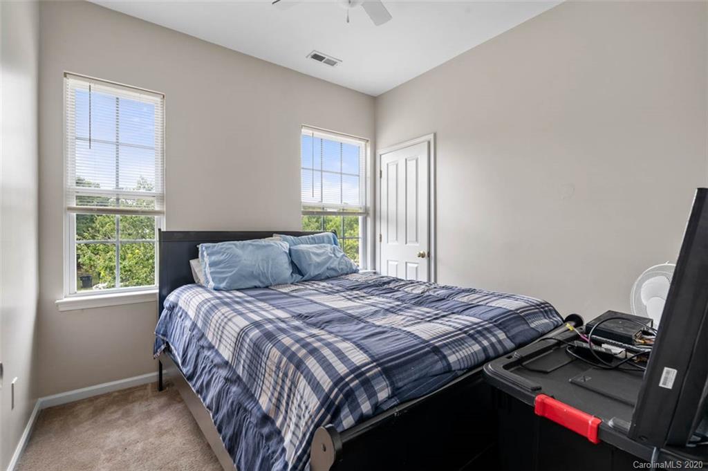 1337 Rising Oak Drive Charlotte NC 28206