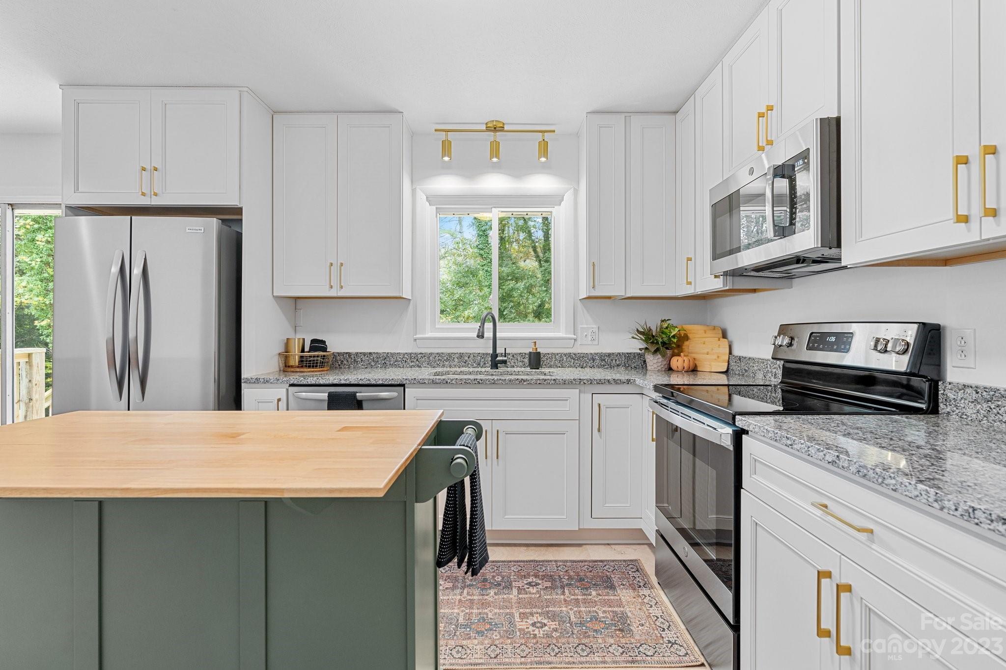22 Mountainbrook Road Asheville NC 28805