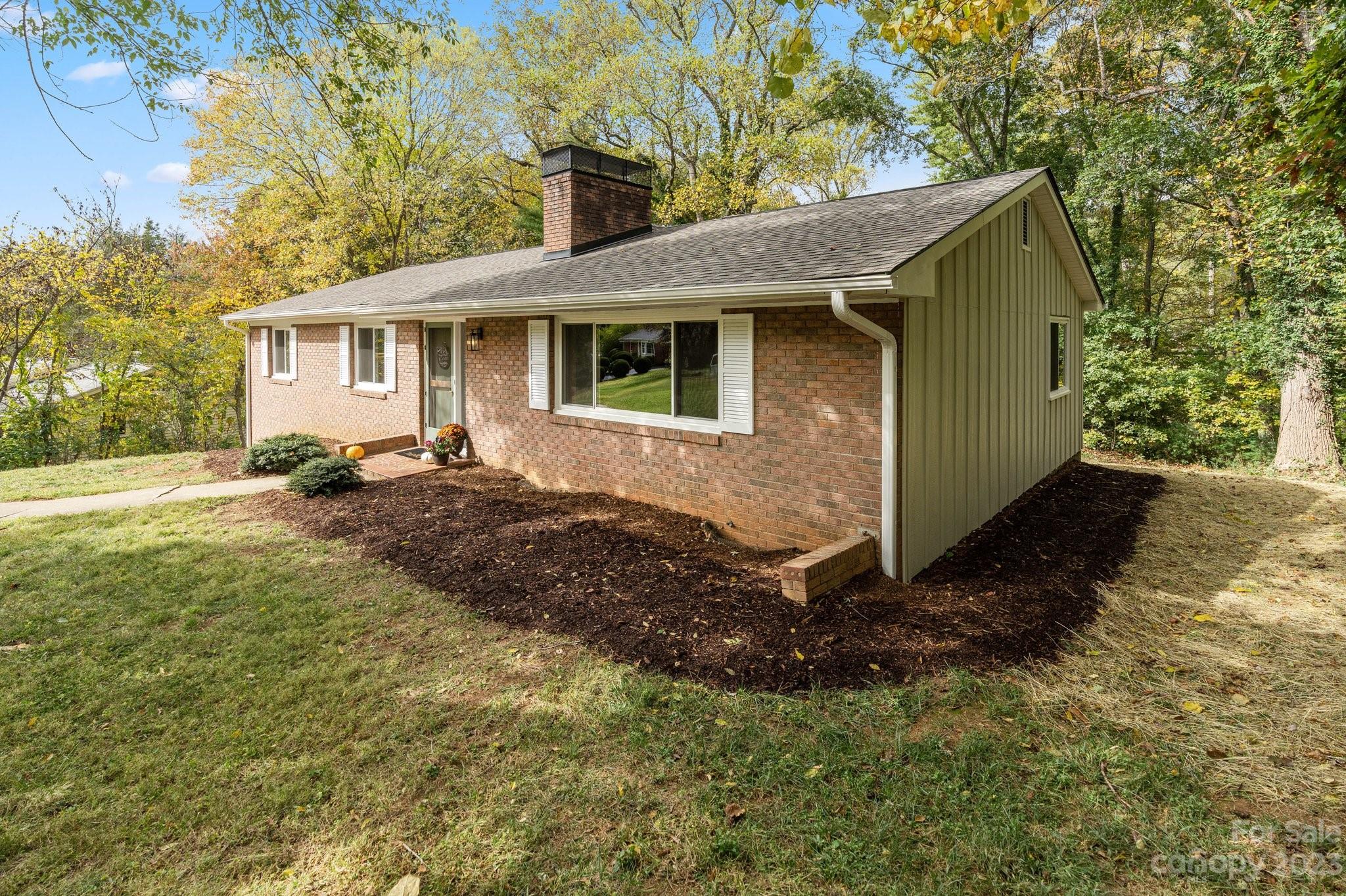 22 Mountainbrook Road Asheville NC 28805