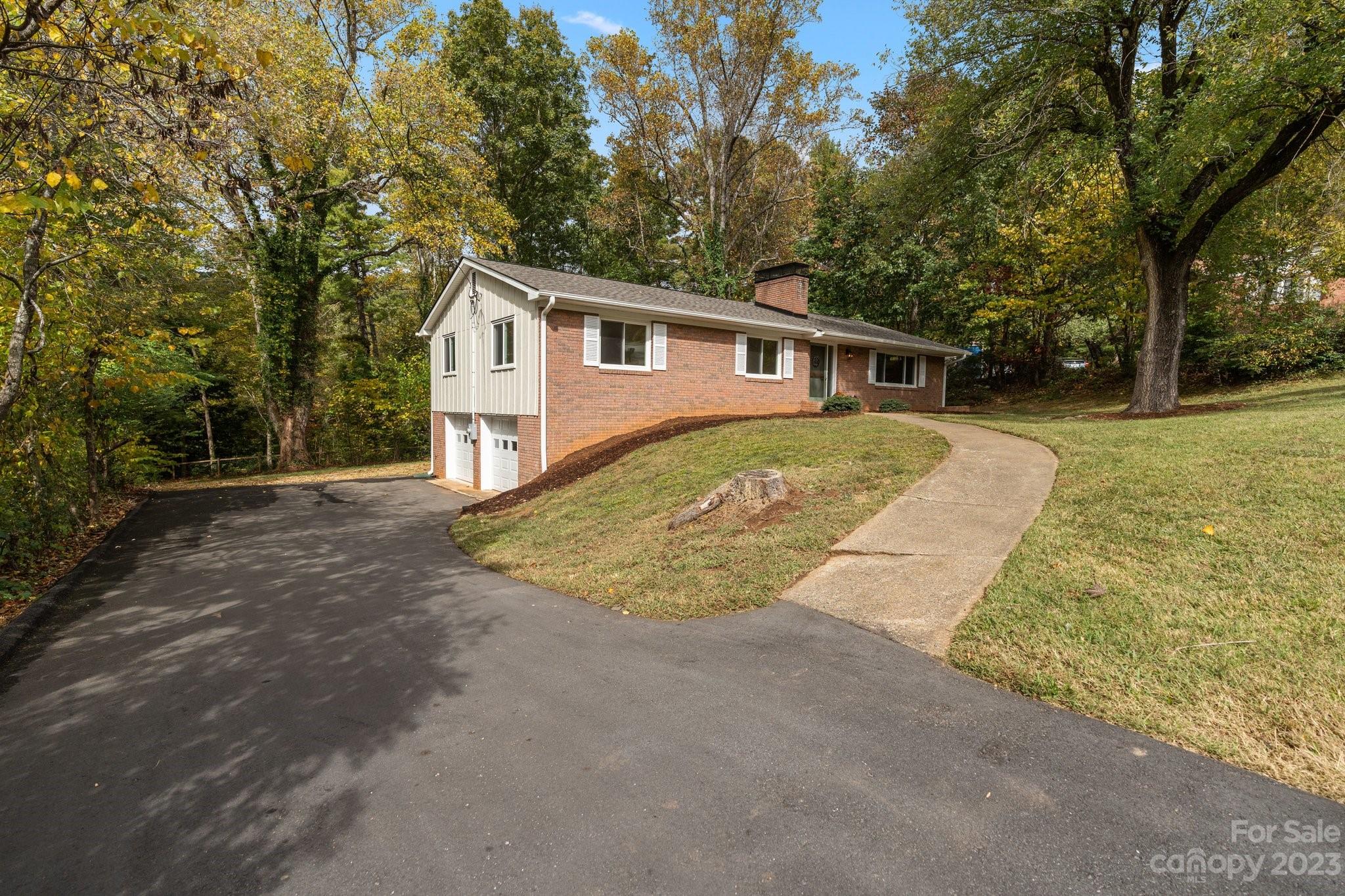 22 Mountainbrook Road Asheville NC 28805