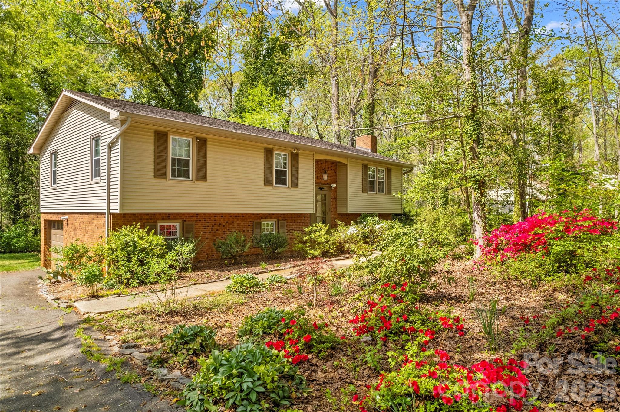 4325 Rosebriar Lane Winston Salem NC 27106