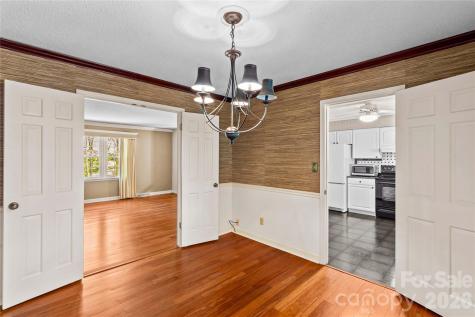 4325 Rosebriar Lane Winston Salem NC 27106