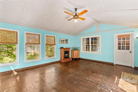 4325 Rosebriar Lane Winston Salem NC 27106