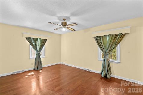 4325 Rosebriar Lane Winston Salem NC 27106
