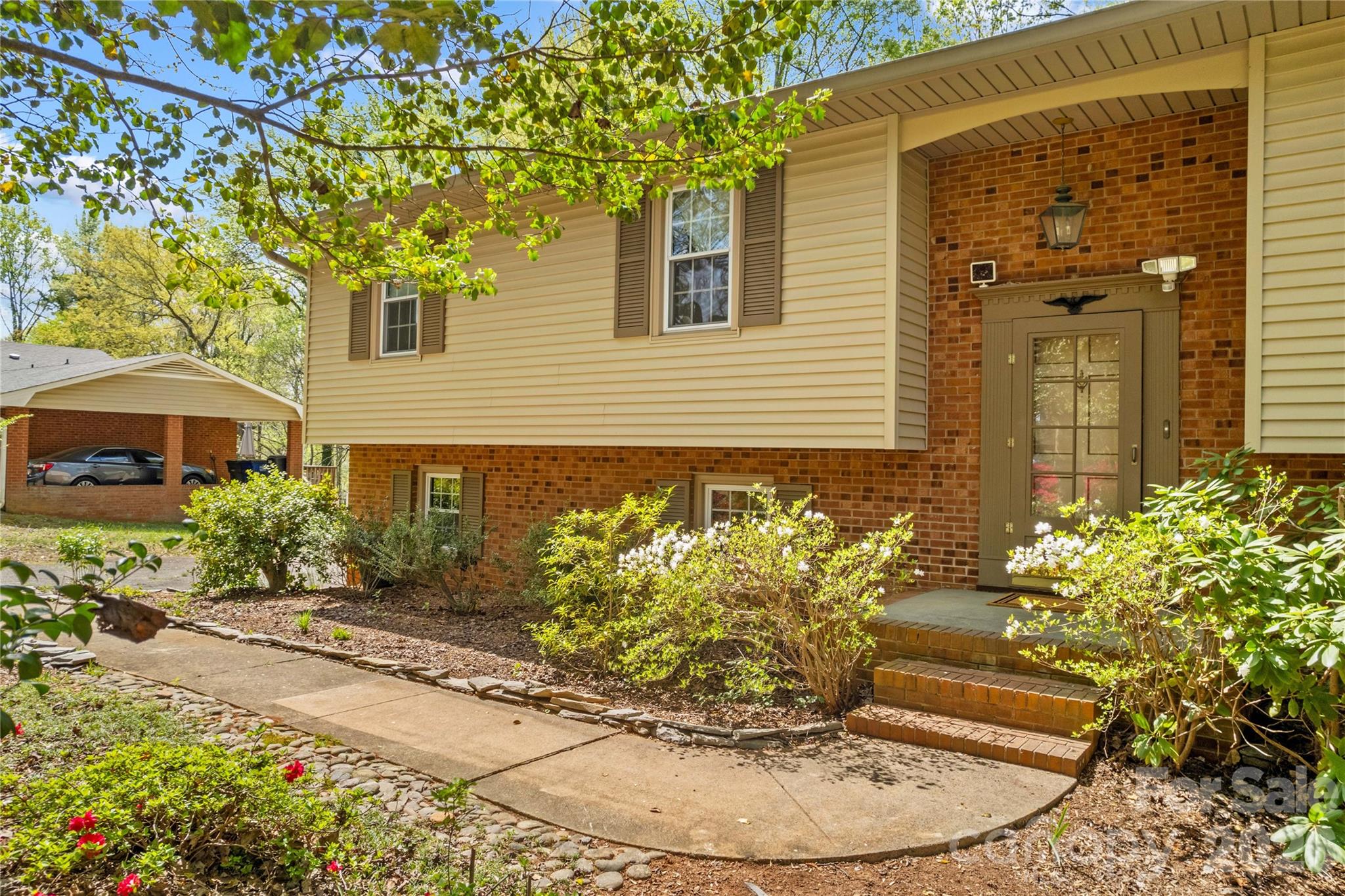 4325 Rosebriar Lane Winston Salem NC 27106