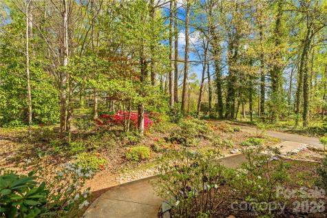 4325 Rosebriar Lane Winston Salem NC 27106