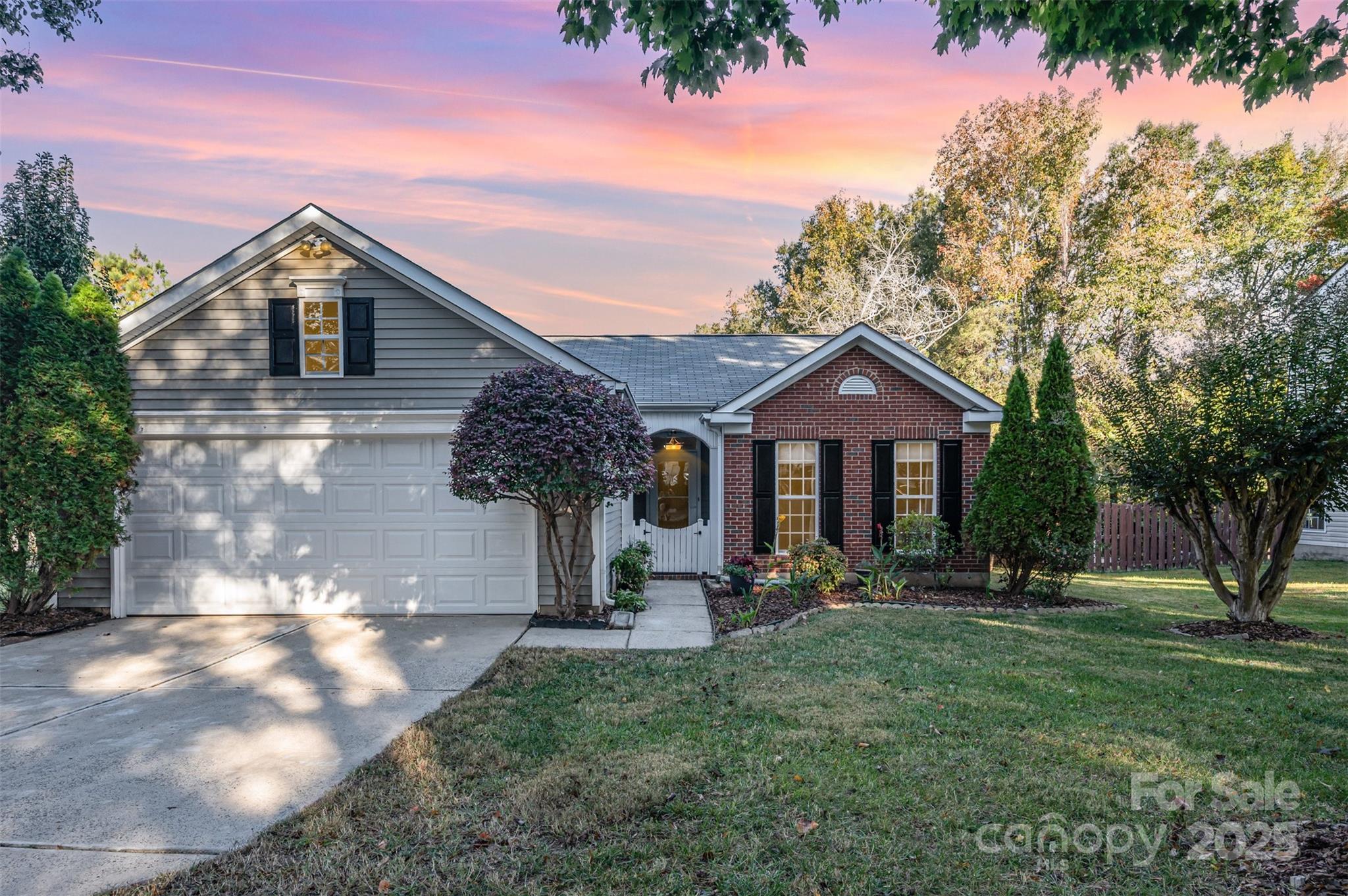1603 Oakdale Green Drive Charlotte NC 28216
