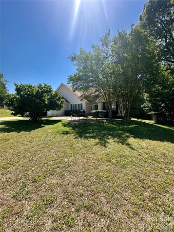 106 Old Willow Road Mooresville NC 28115